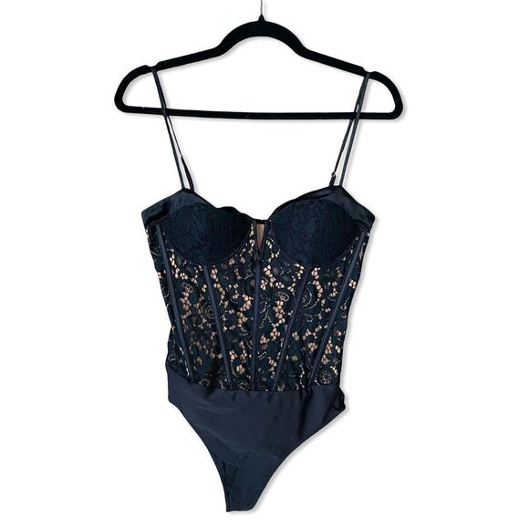 Cami NYC Anne Corded Lace Bodysuit Black bustier boned top corset Revolve 4 - Picture 6 of 11
